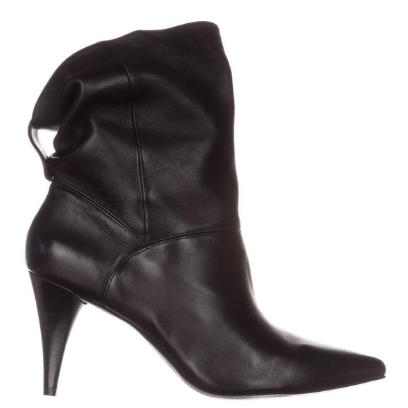 🕶🖤Michael Kors Black Leather Carey Booties 8.5🖤 - Picture 2 of 6